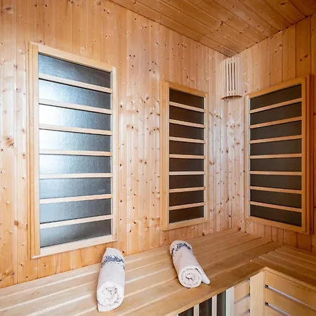 Awesome In With Sauna Janjina