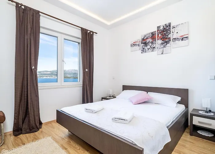 Holiday home Gorgeous In With Sauna Janjina